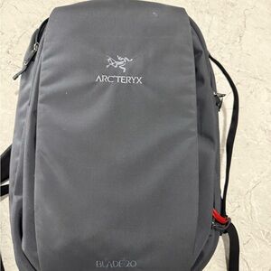 Arc'teryx Blade 20 Grey (Dark Grey) Backpack